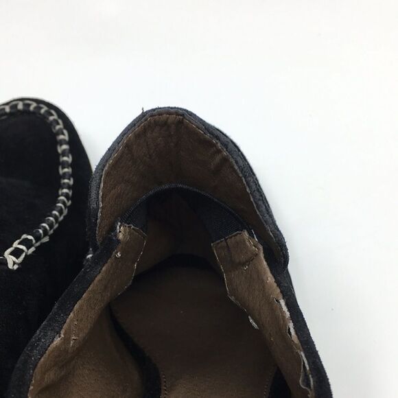 B MAKOWSKY Heeled Black Suede Loafers Sz 11 **slightly flawed** - Picture 13 of 16
